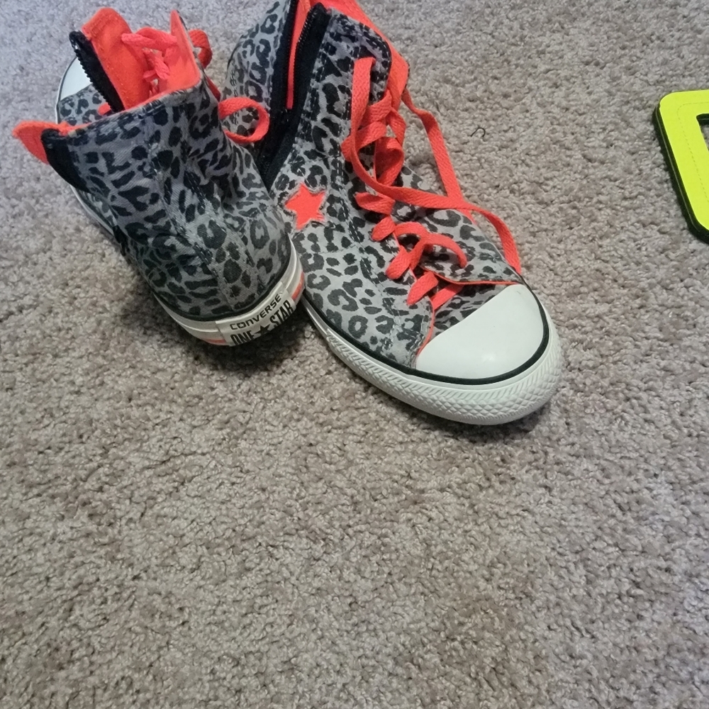 Shoes - Picture 3 of 3